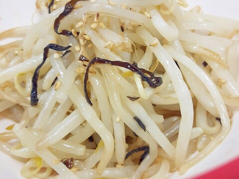 電子レンジもやし(^^)with塩昆布＋ゴマ油♪